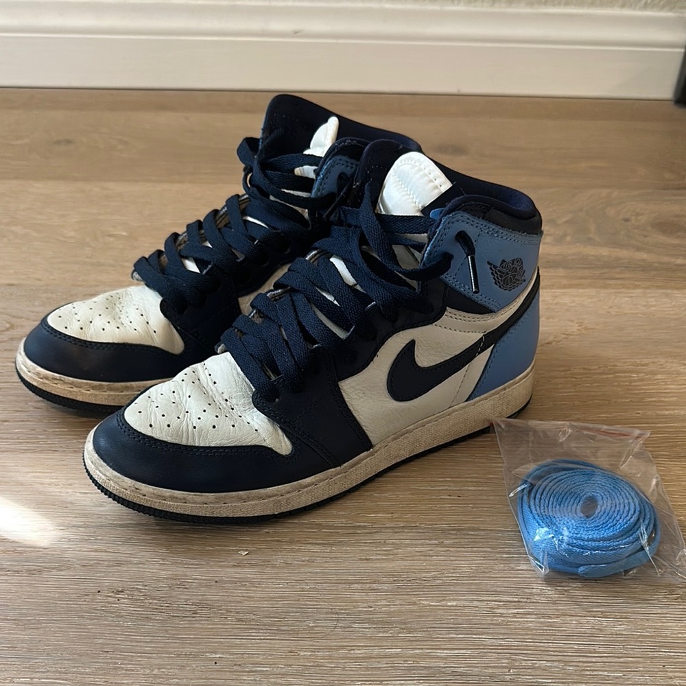 Jordan 1 Retro High Obsidian